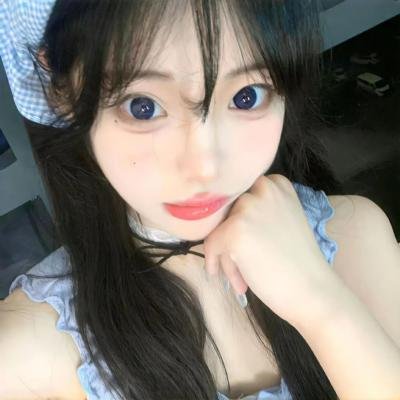 在此一群